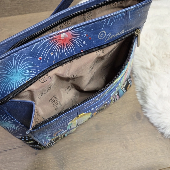 Anuschka Hand Painted Lady Liberty Statue Blue New York Cityscape Crossbody Bag - Picture 10 of 16